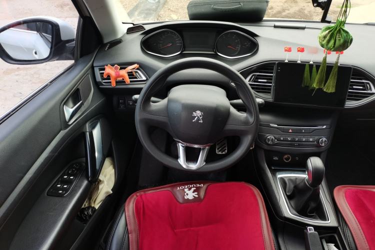 Used Peugeot 308S 2015 1.6L Manual Shangchi Edition Steering Wheel