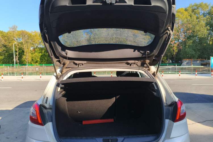 Used Peugeot 308S 2015 1.6L Manual Shangchi Edition Trunk
