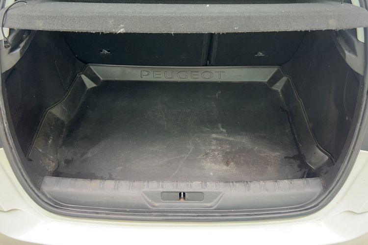 Used Peugeot 308S 2015 1.2T Automatic Jingchi Edition Trunk
