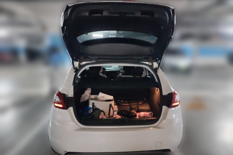 Used Peugeot 308S 2015 1.6T Automatic Jingchi Edition Trunk