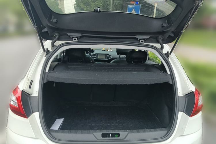 Used Peugeot 308S 2015 1.2T Automatic Jingchi Edition Trunk