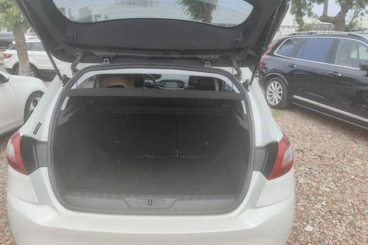 Used Peugeot 308S 2015 1.2T Automatic Jingchi Edition Trunk