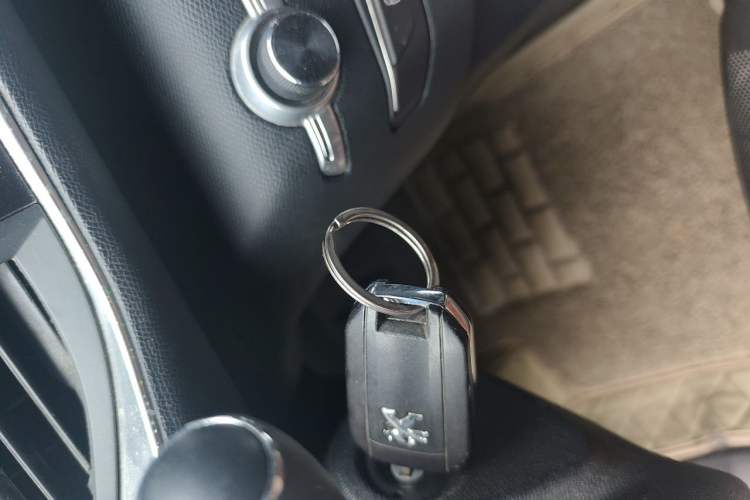 Used Peugeot 308S 2015 1.2T Automatic Jingchi Edition Vehicle Key