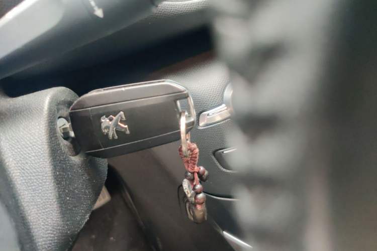 Used Peugeot 308S 2015 1.6T Automatic Jingchi Edition Vehicle Key