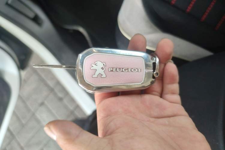 Used Peugeot 308S 2015 1.2T Automatic Jingchi Edition Vehicle Key