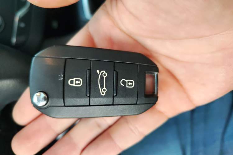 Used Peugeot 308S 2015 1.2T Automatic Jingchi Edition Vehicle Key