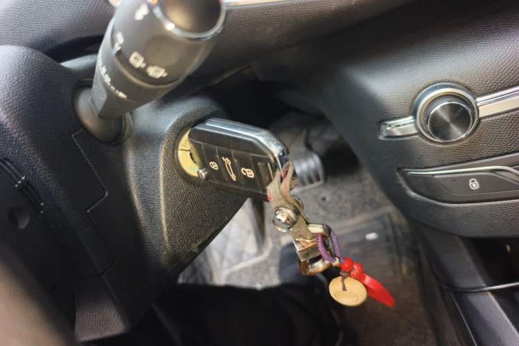 Used Peugeot 308S 2015 1.2T Automatic Jingchi Edition Vehicle Key