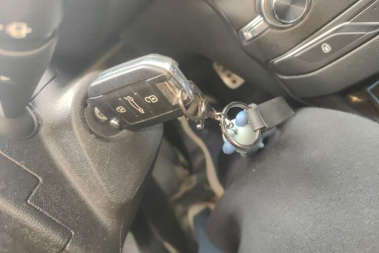 Used Peugeot 308S 2015 1.6T Automatic Jingchi Edition Vehicle Key