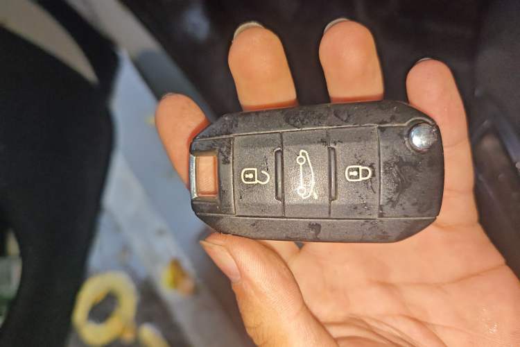Used Peugeot 308S 2015 1.2T Automatic Jingchi Edition Vehicle Key