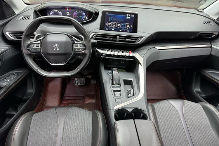 Used Peugeot 4008 2017 350THP Elite Edition Interior 1
