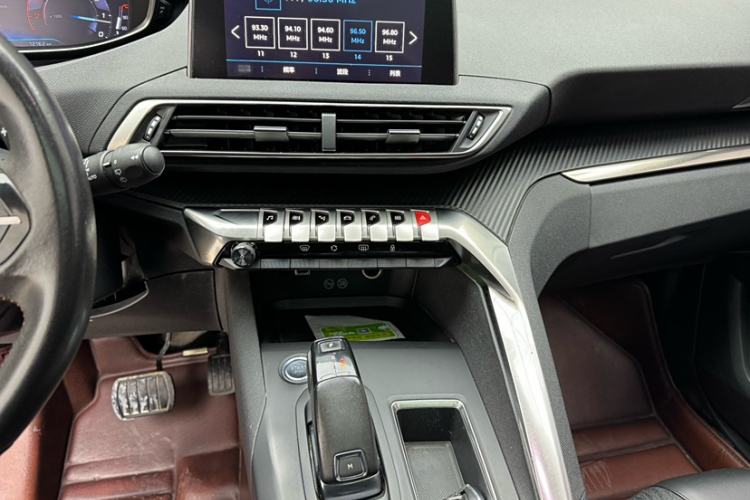 Used Peugeot 4008 2017 350THP Elite Edition Interior 3