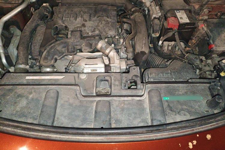Used Peugeot 4008 2017 350THP Elite Edition Engine Bay