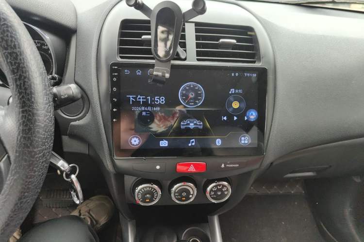 Used Peugeot 4008 2012 2.0L 4x4 Luxury Edition Audio And AC Panel