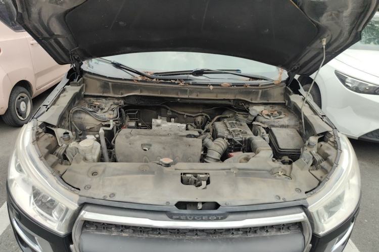 Used Peugeot 4008 2012 2.0L 4x4 Luxury Edition Engine Bay