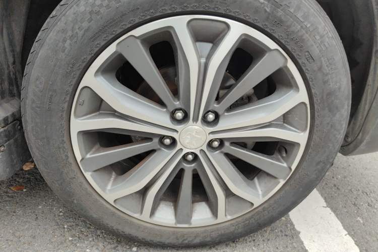 Used Peugeot 4008 2012 2.0L 4x4 Luxury Edition Right Front Wheel Hub