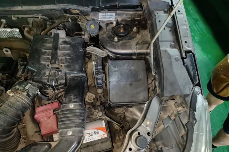 Used Peugeot 4008 2012 2.0L Two-Wheel-Drive Fashion Edition Engine Bay Left