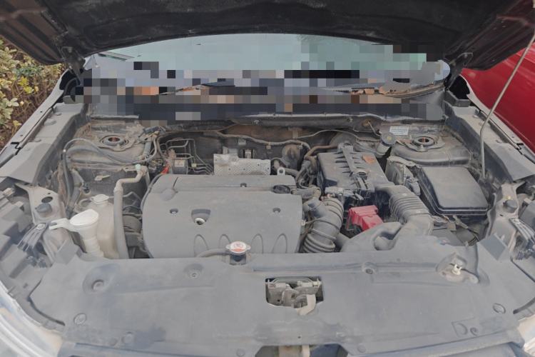 Used Peugeot 4008 2012 2.0L Two-Wheel-Drive Fashion Edition Engine Bay