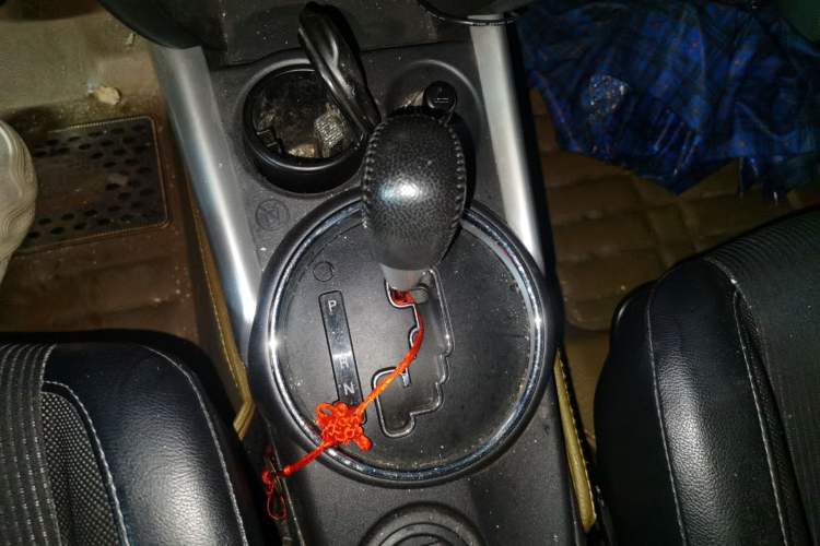 Used Peugeot 4008 2012 2.0L Two-Wheel-Drive Fashion Edition Gear Lever