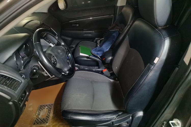 Used Peugeot 4008 2012 2.0L Two-Wheel-Drive Fashion Edition Left Front Seat
