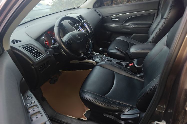 Used Peugeot 4008 2012 2.0L Two-Wheel-Drive Fashion Edition Left Front Seat