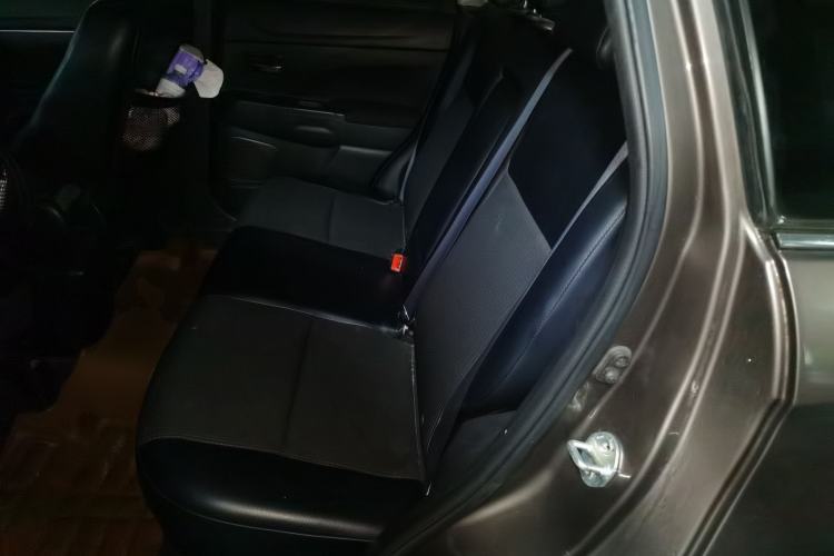 Used Peugeot 4008 2012 2.0L Two-Wheel-Drive Fashion Edition Left Rear Seat