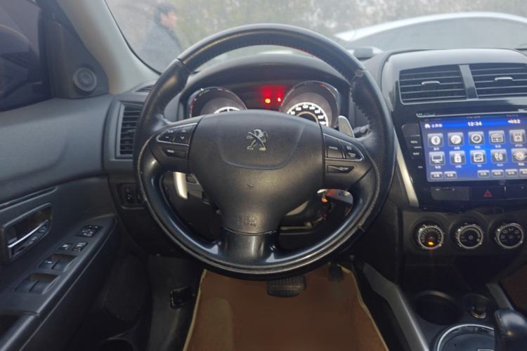 Used Peugeot 4008 2012 2.0L Two-Wheel-Drive Fashion Edition Steering Wheel