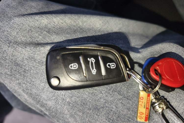 Used Peugeot 4008 2012 2.0L Four-Wheel Drive Fashion Edition Vehicle Key