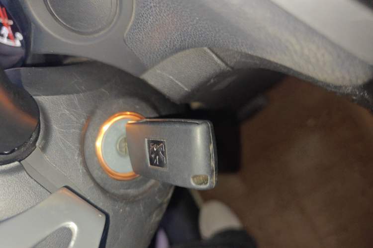 Used Peugeot 4008 2012 2.0L Two-Wheel-Drive Fashion Edition Vehicle Key