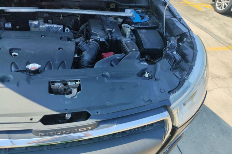 Used Peugeot 4008 2013 2.0L Two-Wheel Drive Fashion Edition Engine Bay Left