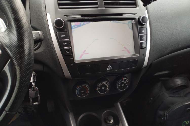 Used Peugeot 4008 2013 2.0L Two-Wheel Drive Entry-Level Trim Audio And AC Panel