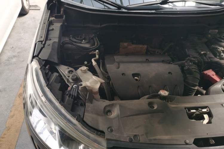 Used Peugeot 4008 2013 2.0L Two-Wheel Drive Entry-Level Trim Engine Bay Right