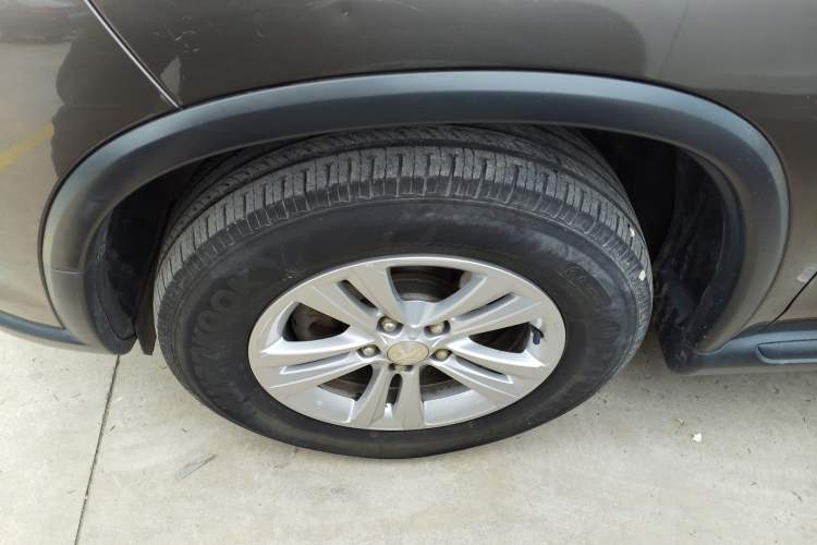 Used Peugeot 4008 2013 2.0L Two-Wheel Drive Entry-Level Trim Exterior 1