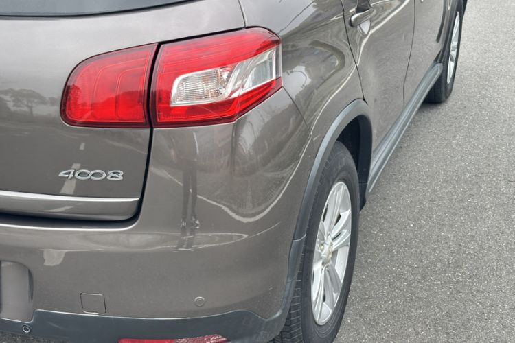 Used Peugeot 4008 2013 2.0L Two-Wheel Drive Entry-Level Trim Exterior 8