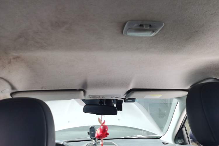 Used Peugeot 4008 2013 2.0L Two-Wheel Drive Entry-Level Trim Headliner