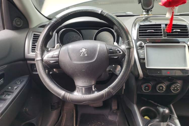 Used Peugeot 4008 2013 2.0L Two-Wheel Drive Entry-Level Trim Steering Wheel