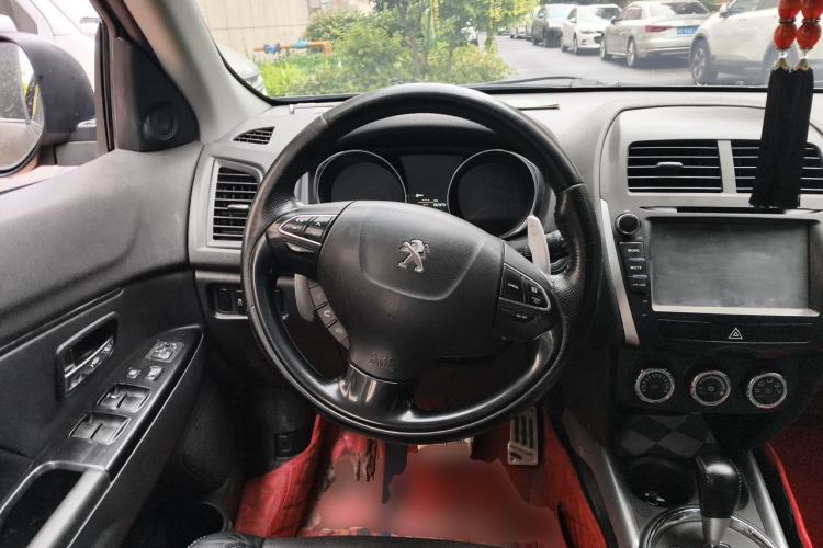 Used Peugeot 4008 2013 2.0L Two-Wheel Drive Luxury Version Steering Wheel