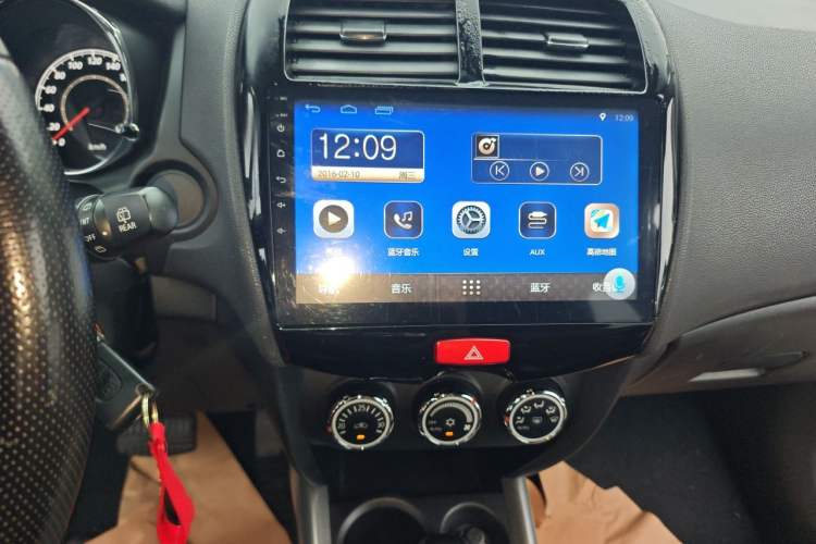 Used Peugeot 4008 2013 2.0L Two-Wheel Drive Fashion Edition Audio And AC Panel