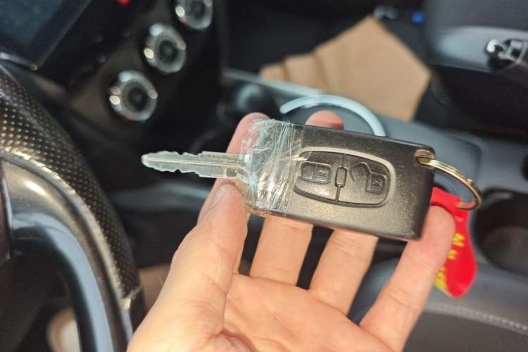 Used Peugeot 4008 2013 2.0L Two-Wheel Drive Fashion Edition Vehicle Key