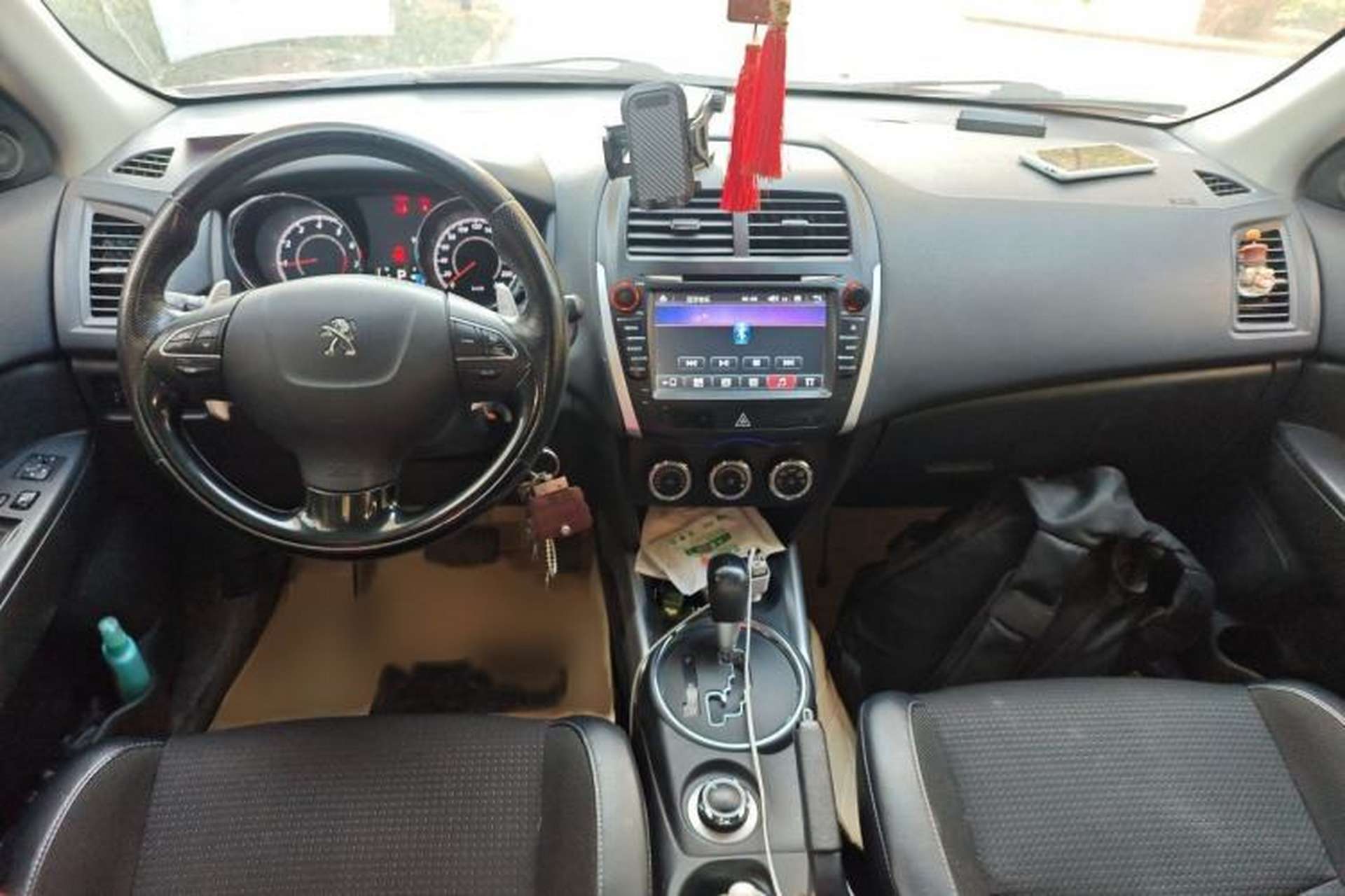 Used Peugeot 4008 2013 2.0L 4x4 Fashion Edition Interior 2