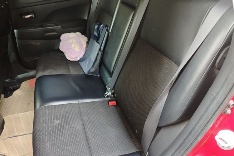 Used Peugeot 4008 2013 2.0L 4x4 Fashion Edition Interior 4
