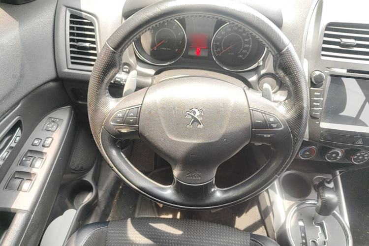 Used Peugeot 4008 2013 2.0L Two-Wheel Drive Entry-Level Trim Steering Wheel