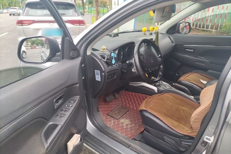 Used Peugeot 4008 2013 2.0L Two-Wheel Drive Entry-Level Trim Driver Seat