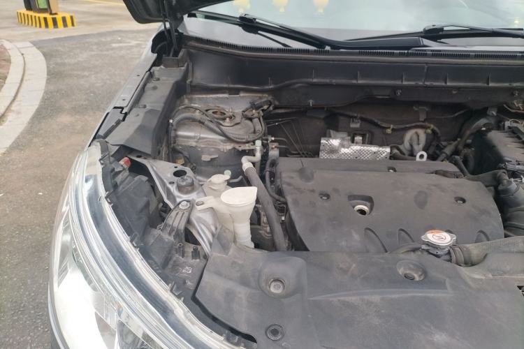 Used Peugeot 4008 2013 2.0L Two-Wheel Drive Entry-Level Trim Engine Bay Right
