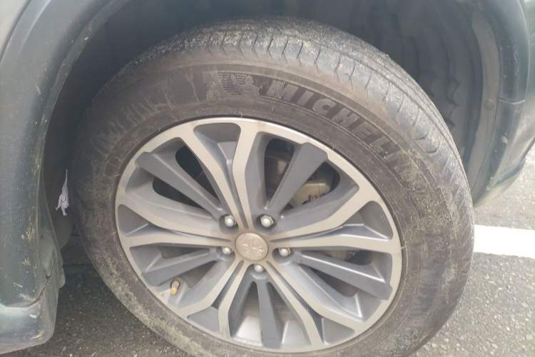 Used Peugeot 4008 2013 2.0L Two-Wheel Drive Entry-Level Trim Right Front Wheel Hub
