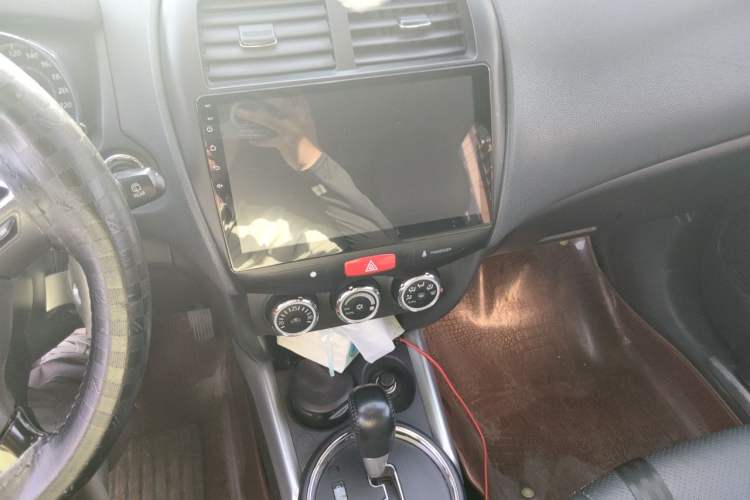 Used Peugeot 4008 2013 2.0L Four-Wheel Drive Luxury Model Audio And AC Panel