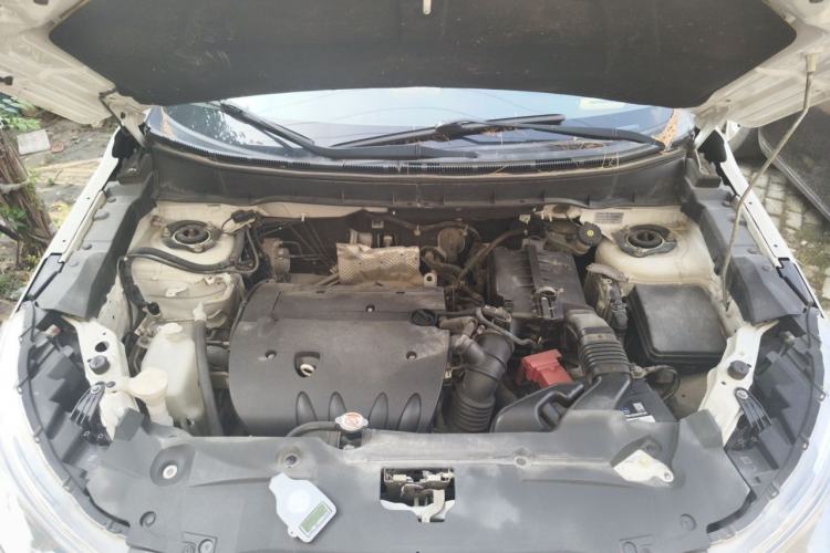 Used Peugeot 4008 2013 2.0L Two-Wheel Drive Entry-Level Trim Engine Bay