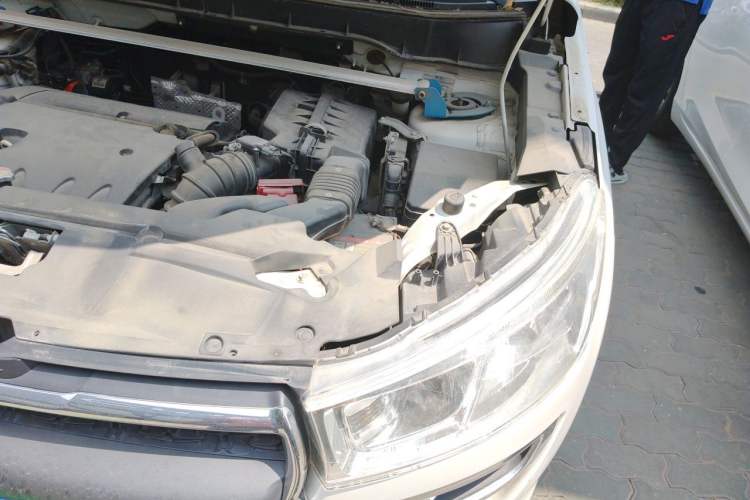 Used Peugeot 4008 2013 2.0L 4x4 Fashion Edition Engine Bay Left
