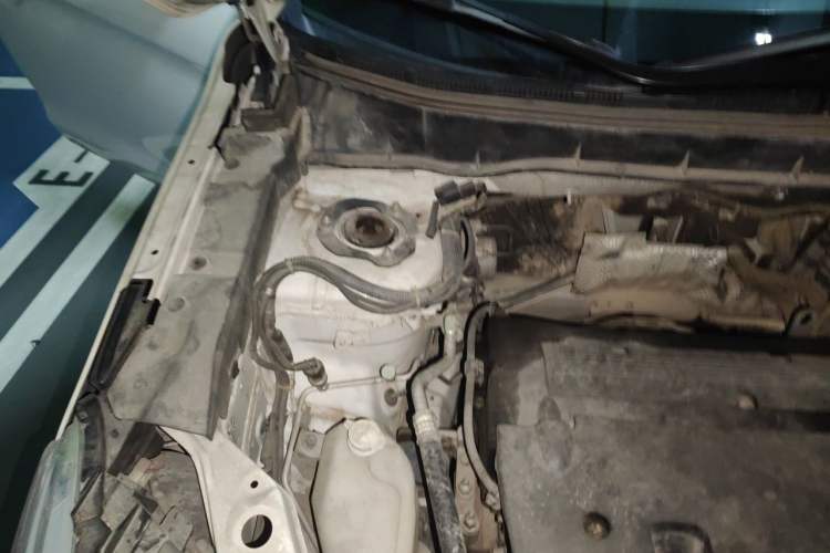 Used Peugeot 4008 2013 2.0L 4x4 Fashion Edition Engine Bay Right