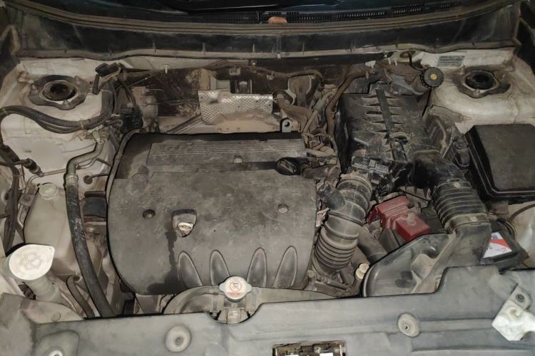 Used Peugeot 4008 2013 2.0L 4x4 Fashion Edition Engine Bay