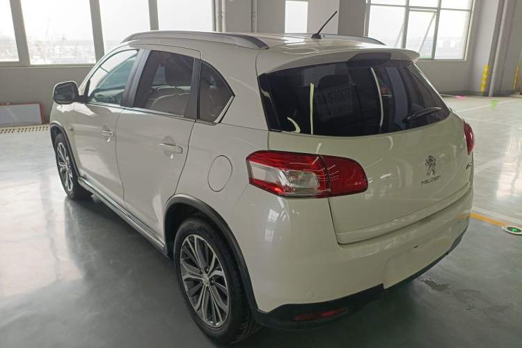 Used Peugeot 4008 2013 2.0L 4x4 Fashion Edition Exterior 2